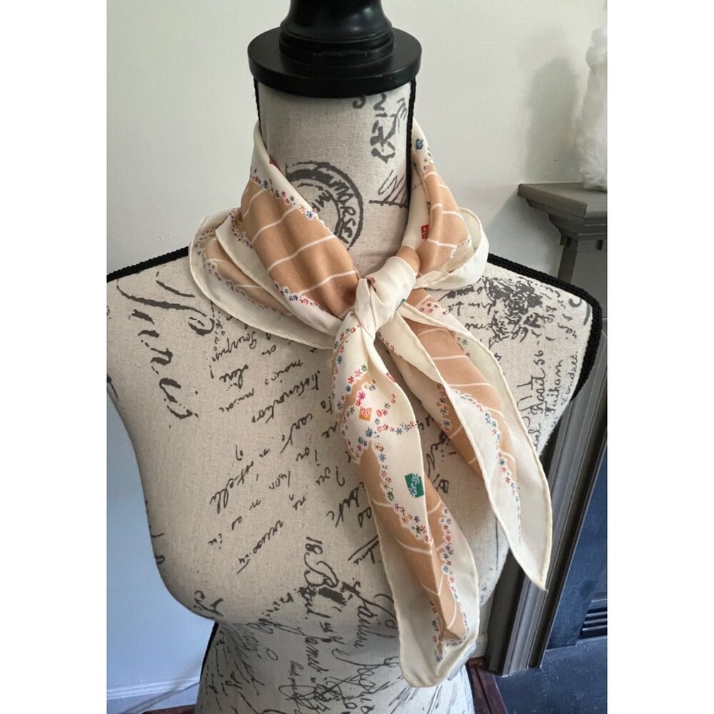 Vintage Nik-Nik Glentex Made in Italy Cream & Beige Neck Scarf 23" X 23" - Picture 6 of 7